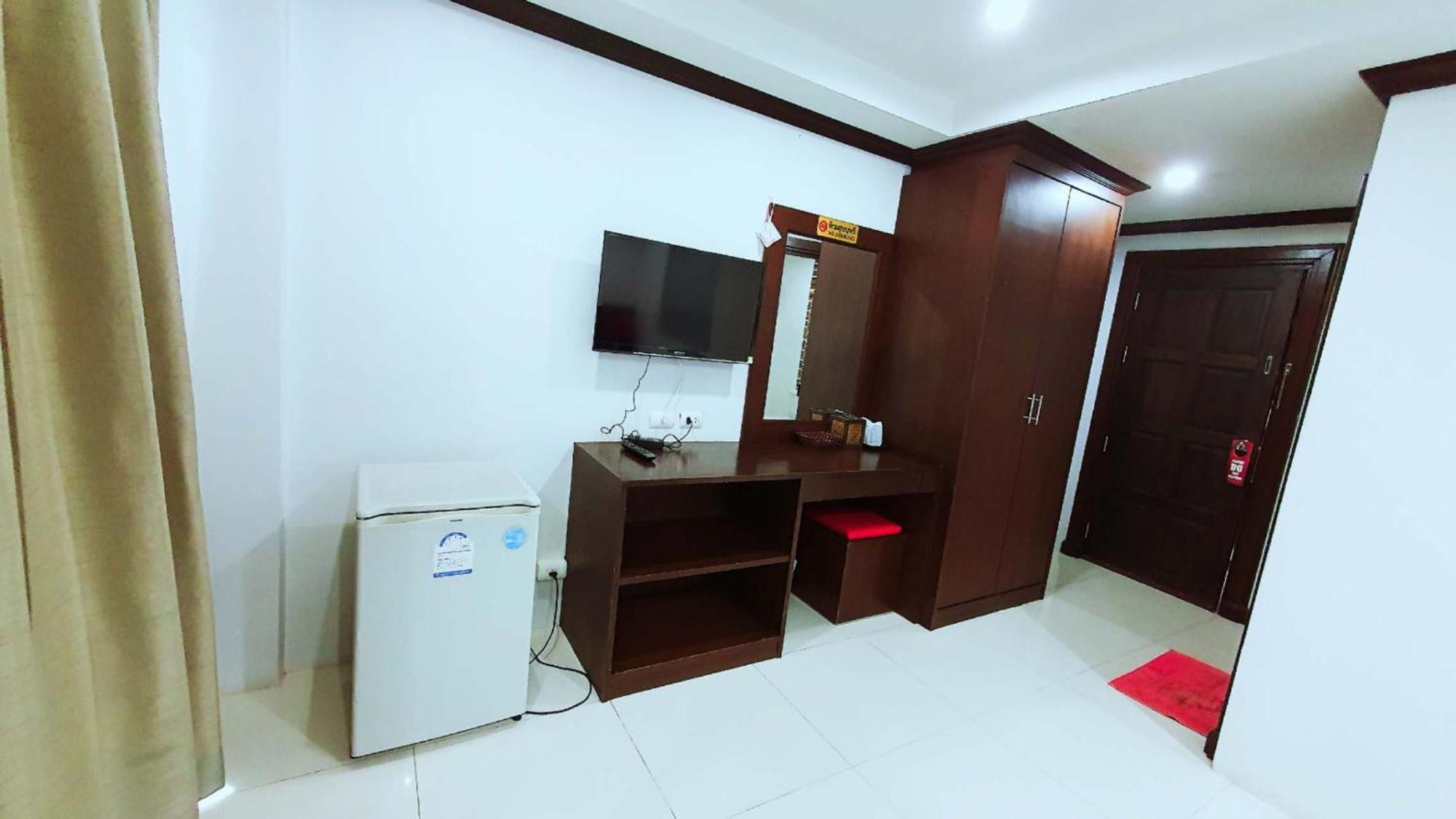 水果天堂旅馆 Hotel Patong Exterior photo
